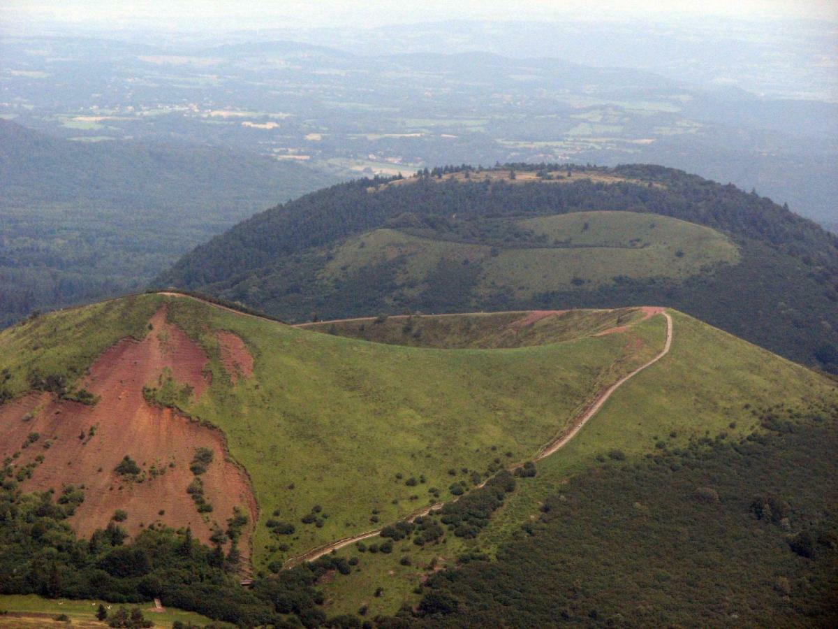 Camping La Vallee Verte อ็องแบร์ ภายนอก รูปภาพ