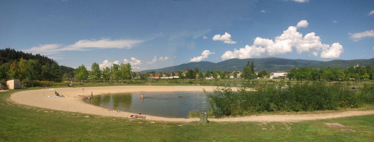 Camping La Vallee Verte อ็องแบร์ ภายนอก รูปภาพ